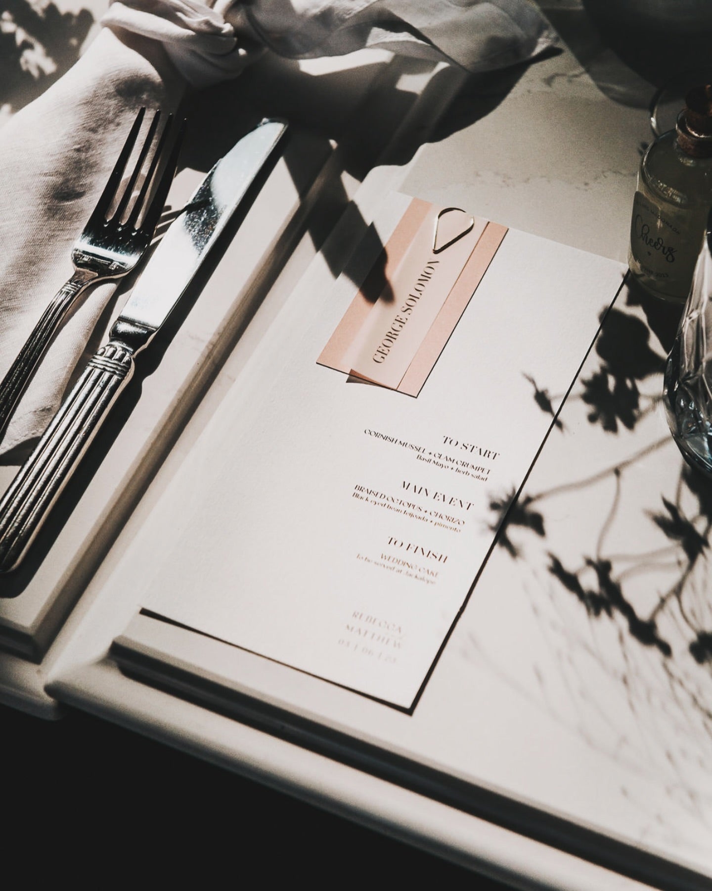 Classic Minimalist Menu with Place Cards